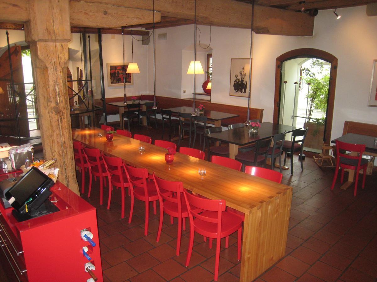 Отель Gasthaus Zum Trauben Вайнфельден Экстерьер фото
