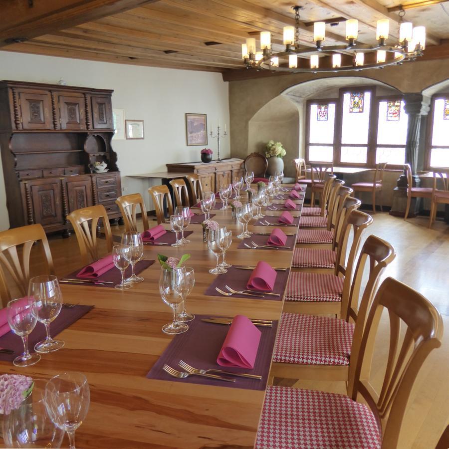 Отель Gasthaus Zum Trauben Вайнфельден Экстерьер фото